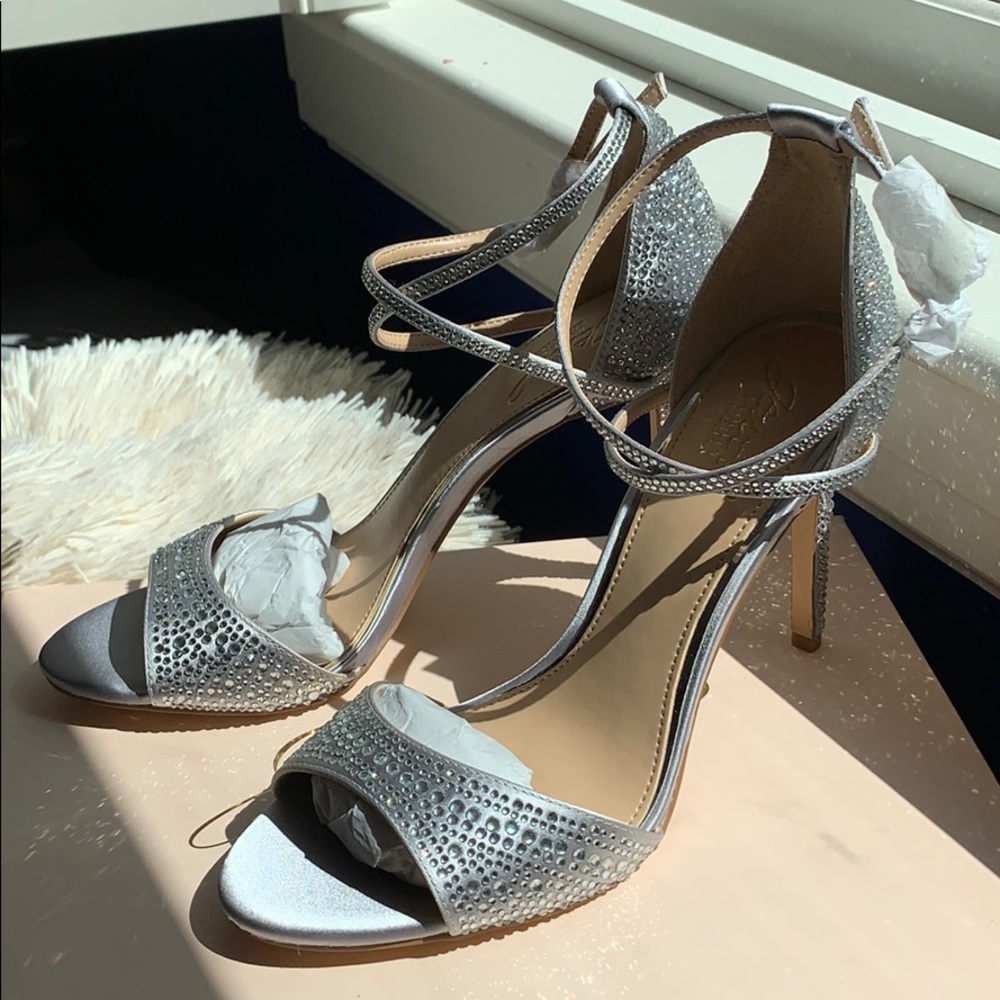 Jewel Badgley Mischka Heels